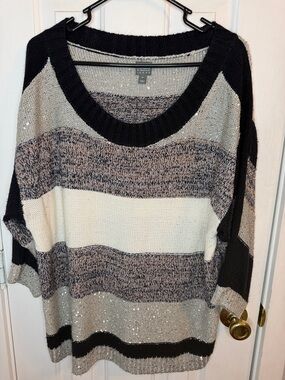 New York & Co Knit 3/4 sleeve Sweater | 
Black, Cream, Gray w/ subtle sequins.